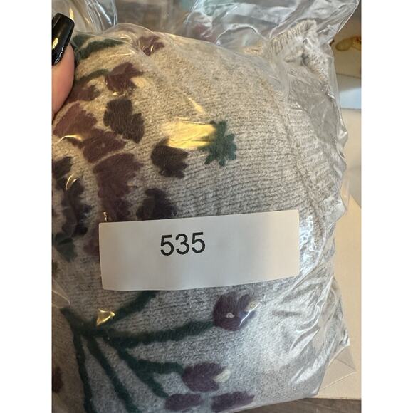 Sonoma Gray Crew Neck Sweater with Floral Design - Picture 9 of 9